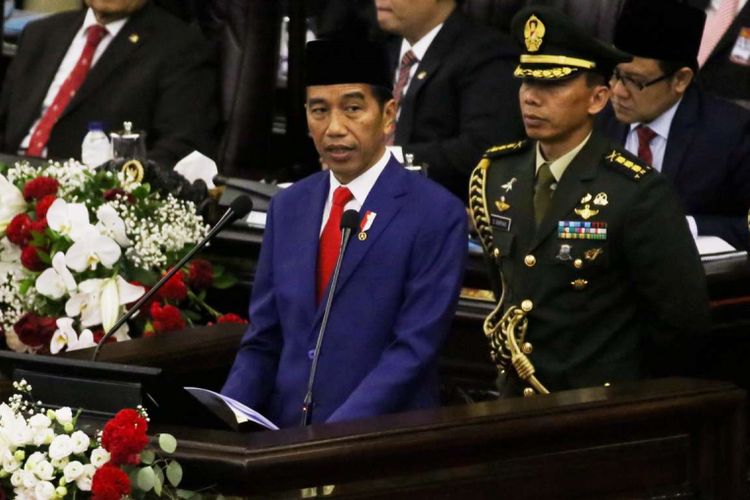 Presiden Joko Widodo memberikan pidato kenegaraan pada sidang tahunan Majelis Permusyawaratan Rakyat Republik Indonesia Tahun 2018 di Kompleks Parlemen, Senayan, Jakarta, Kamis (16/8/2017). Presiden Joko Widodo menyampaikan pidato, yakni pidato kenegaraan dalam rangka Hari Ulang Tahun RI ke 73.