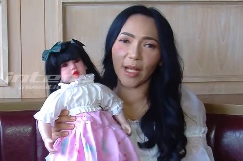 Furi Harun Kaget Dapat Pesanan Spirit Doll dari Luar Negeri 