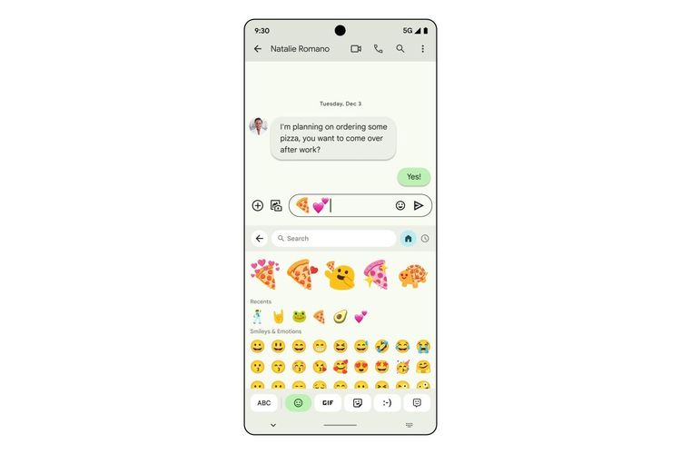 Kombinasi emoji pizza dengan hati di Gboard