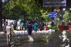 Banjir Demak Meluas, Warga Ramai-ramai Bendung Ruas Jalan