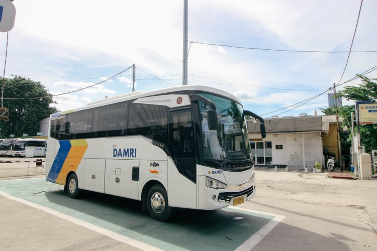 Damri membuka rute Senayan Park-Bandara Soekarno Hatta mulai 17 Februari 2025. Tarif promonya sebesar Rp 60.000.