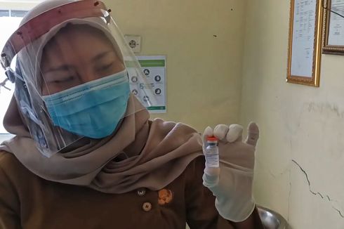 47 Vial Vaksin Covid-19 Rusak akibat Banjir di Indramayu