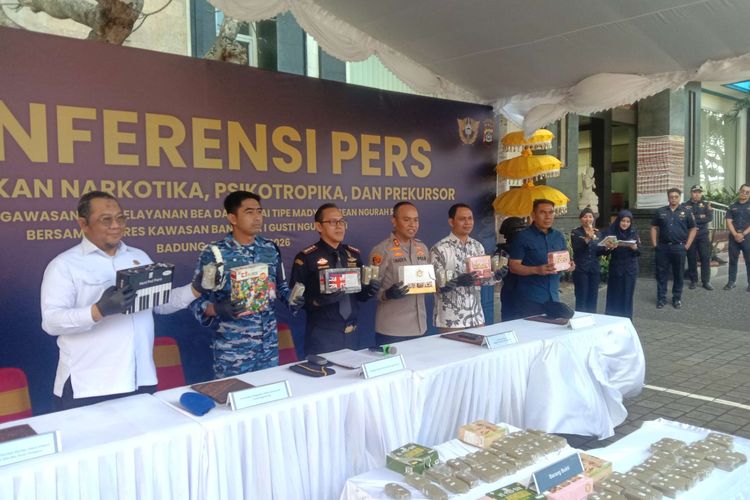 2 WN India Ditangkap di Bandara Ngurah Rai, Diduga Selundupkan 10 Kg Ganja dari Thailand