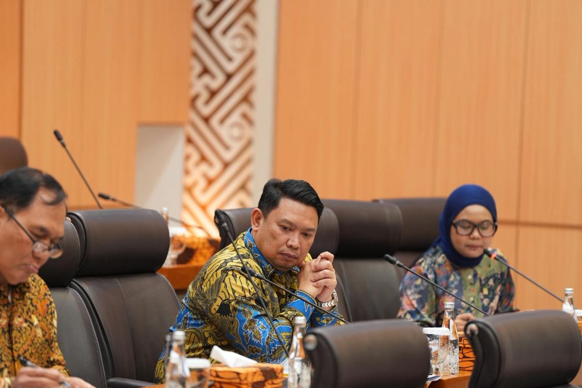 Anggota Komisi VII DPR RI dari Fraksi Partai Golkar Ilham Permana.