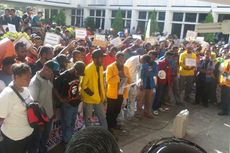 Ratusan Mahasiswa di Jayapura Demo Tuntut Tambang Freeport Ditutup