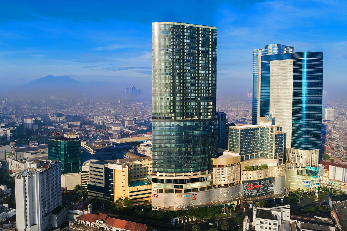 Ilustrasi Tunjungan Plaza 5, gedung tertinggi di Surabaya.