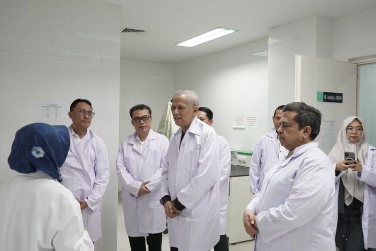 Kepala Badan Penyelenggara Jaminan Produk Halal (BPJPH) Ahmad Haikal Hasan menerima kunjungan Ketua Dewan Komisioner Lembaga Penjamin Simpanan (LPS), Anggito Abimanyu, Selasa (14/4/2026).