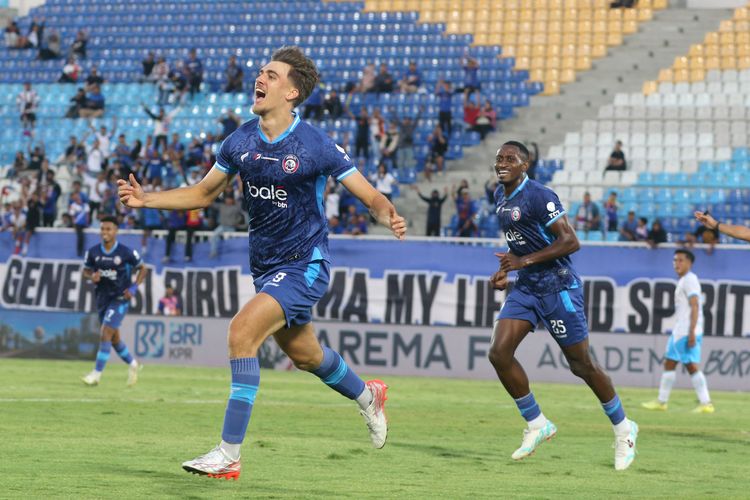 Arema FC di Puncak Super League, Rahasia di Balik 3 Gol Bola Mati