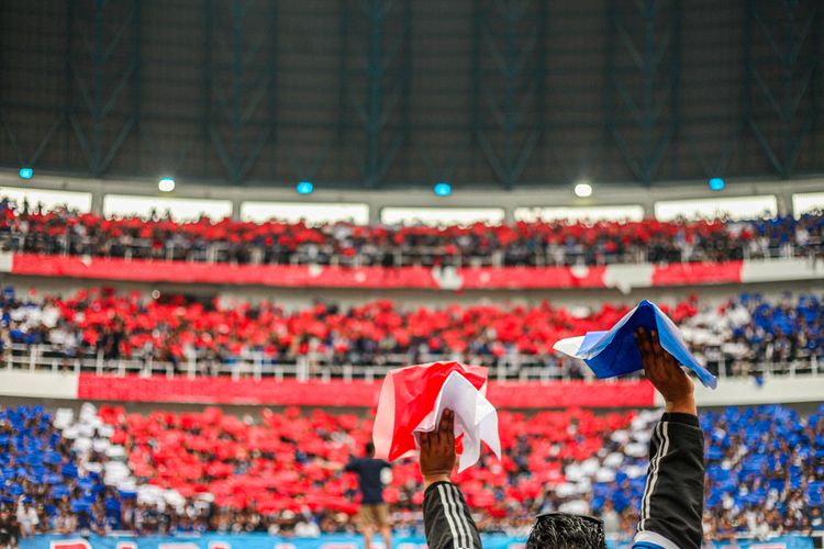 Kreativitas suporter PSIS Semarang di Stadion Jatidiri, Minggu (3/7/2022) dalam laga perempat final Piala Presiden 2022, PSIS Semarang vs Bhayangkara FC.