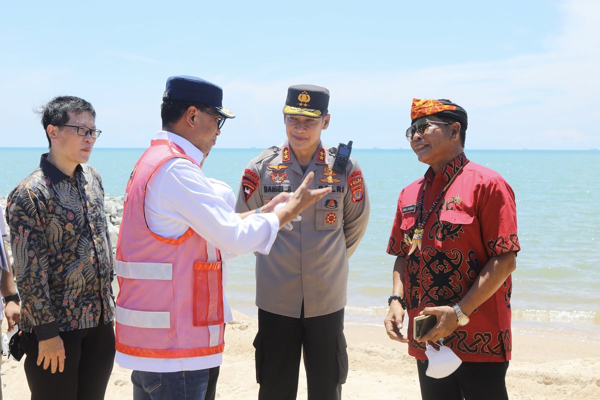  Gubernur Kalimantan Utara (Kaltara) Zainal A Paliwang