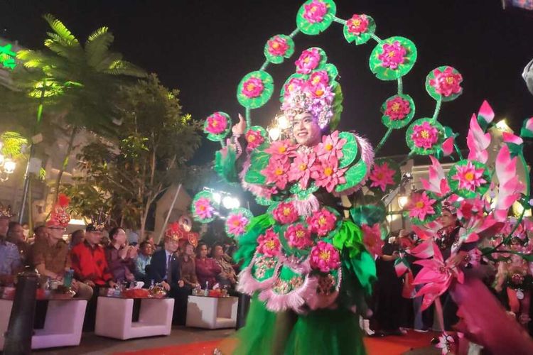 Acara Semarang Night Carnival (SNC) di acara Ulang Tahun Kota Semarang 2023. 