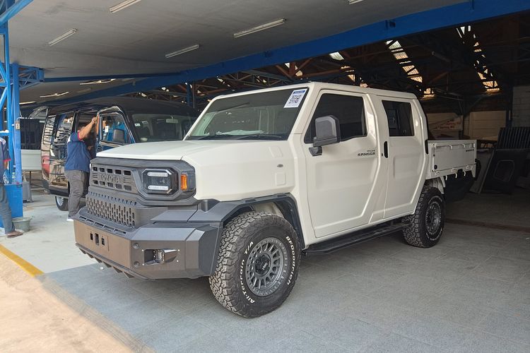 Toyota Hilux Rangga Shadeva buatan Karoseri DSP Styling