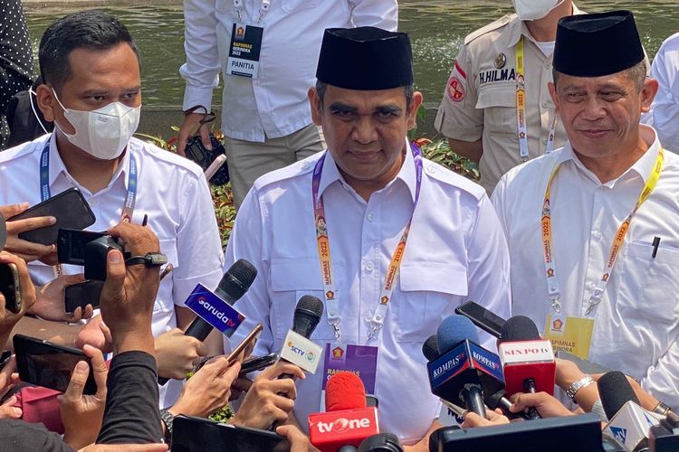 Sekretaris Jenderal Partai Gerindra Ahmad Muzani di sela-sela Rapat Pimpinan Pusat (Rapimnas) Partai Gerindra Tahun 2022 di Sentul International Convention Center, Bogor, Jawa Barat, Jumat (12/8/2022).
