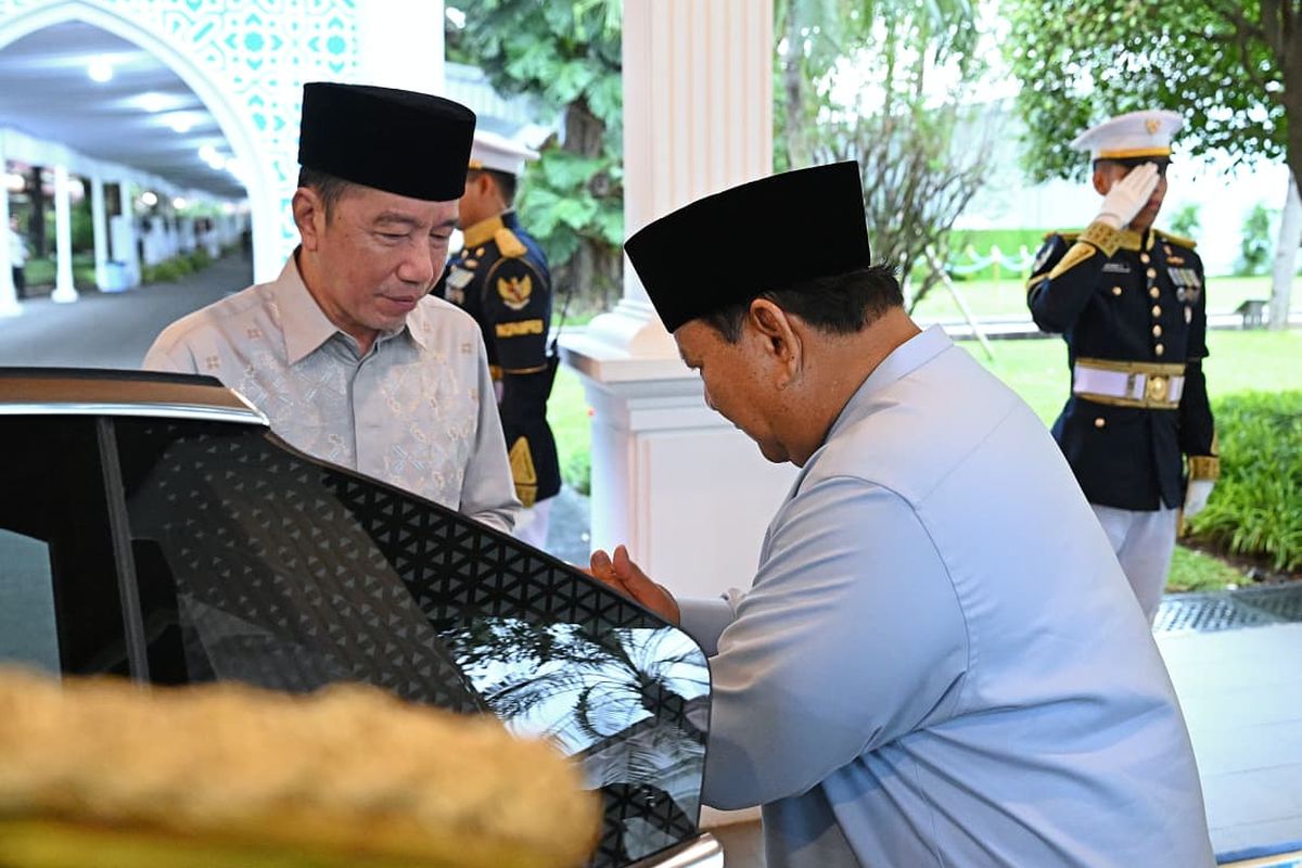 Momen Hangat Prabowo Sambut Jokowi di Istana: Maaf Lahir Batin Pak