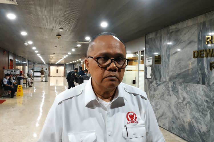 Wakil Ketua Komisi II DPR RI, Junimart Girsang,  di Kompleks Parlemen, Jakarta, Kamis (23/6/2022).