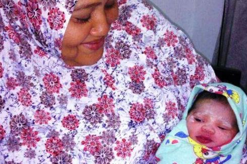 Bayi Perempuan yang Baru Lahir Ditemukan di Pinggir Jalan