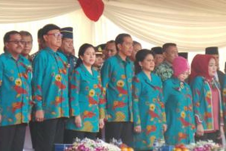 Presiden Joko Widodo menghadiri acara peringatan Hari Keluarga Nasional (Harganas) di Lapangan Sunburst, Kota Tangerang Selatan, Banten, Sabtu (1/8/2015).