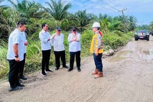 Jokowi Terima Aduan 7.400 Lokasi Jalan Rusak dari Masyarakat
