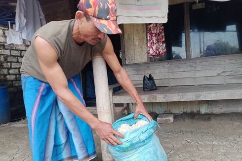 Garam Tak Laku Lagi, Buruh Angkut di Pesisir Demak Alih Profesi Cari Kepiting