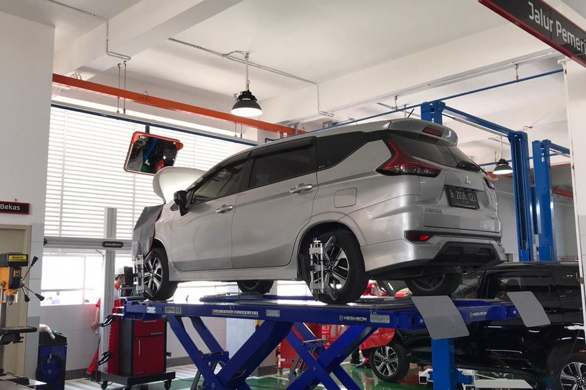 Dealer Srikandi menyediakan layanan 3S bagi kendaraan Mitsubishi