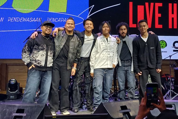 Band Nidji dalam perayaan ulang tahun ke-22 mereka di daerah Kemang Jakarta Selatan, Kamis (22/2/2024).