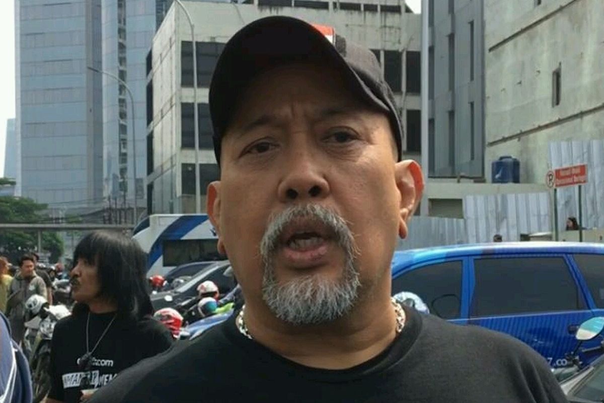 Komedian Indro Warkop saat ditemui usai tampil di salah satu acara stasiun televisi swasta di kawasan Mampang, Jakarta Selatan, Senin (15/4/2019).