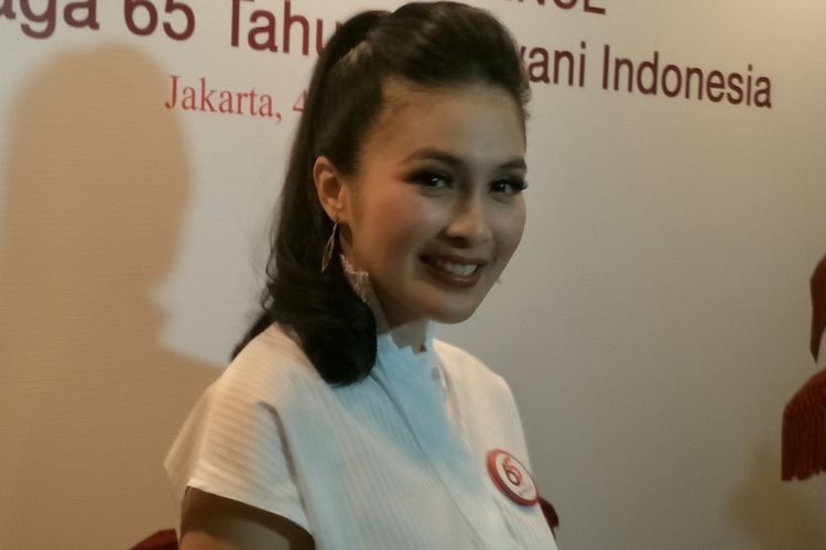 Sandra Dewi usai menghadiri sebuah acara di kawasan Senayan Jakarta Pusat, Selasa (4/2/2020)