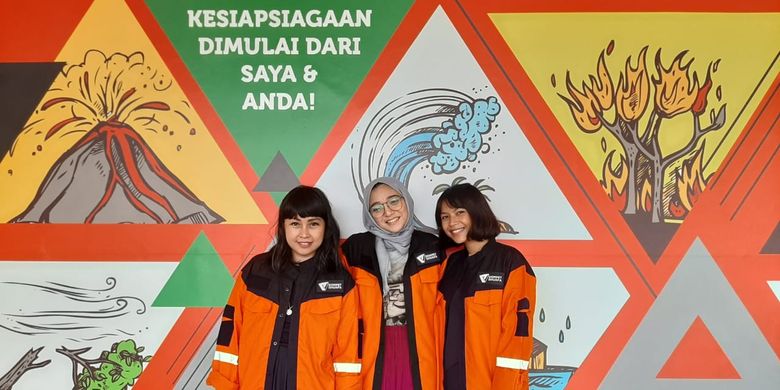 (Kiri-kanan) Meda Kawu, Chiki Fawzi dan Vira Talisa, kolaborasi bareng dengan Dompet Dhuafa untuk hadirkan Safe School sebagai upaya #MelawanAsap
