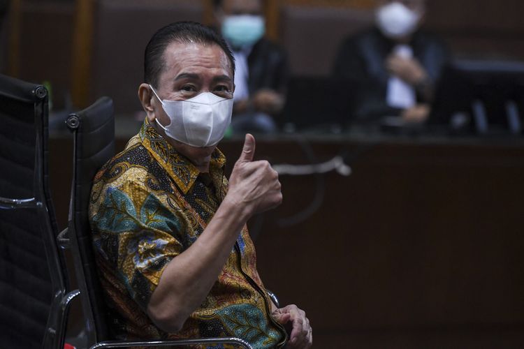 Terdakwa kasus dugaan pemberian suap kepada penegak hukum dan pemufakatan jahat Djoko Tjandra bersiap menjalani sidang dengan agenda pembacaan putusan di Pengadilan Tipikor, Jakarta, Senin (5/4/2021).