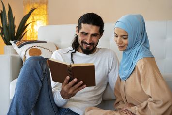 Rekomendasi Cerita Novel Romantis yang Mengaduk-aduk Emosi