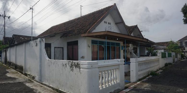 
Suasana depan rumah yang dulu ditempati Siti dan putranya Daniel terpantau sepi dan sunyi.