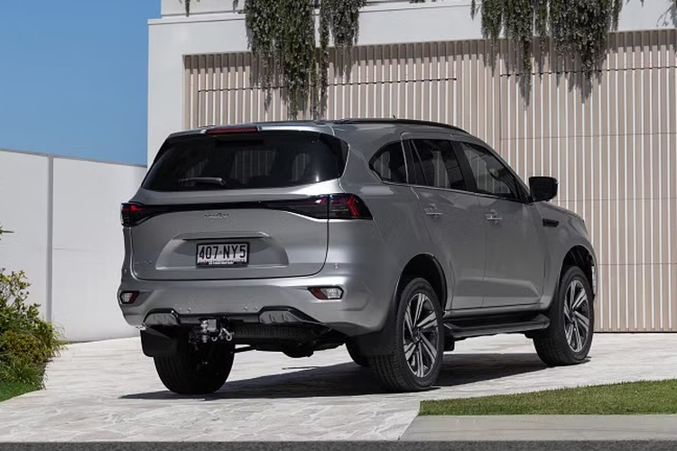 Isuzu mu-X Tour Mate