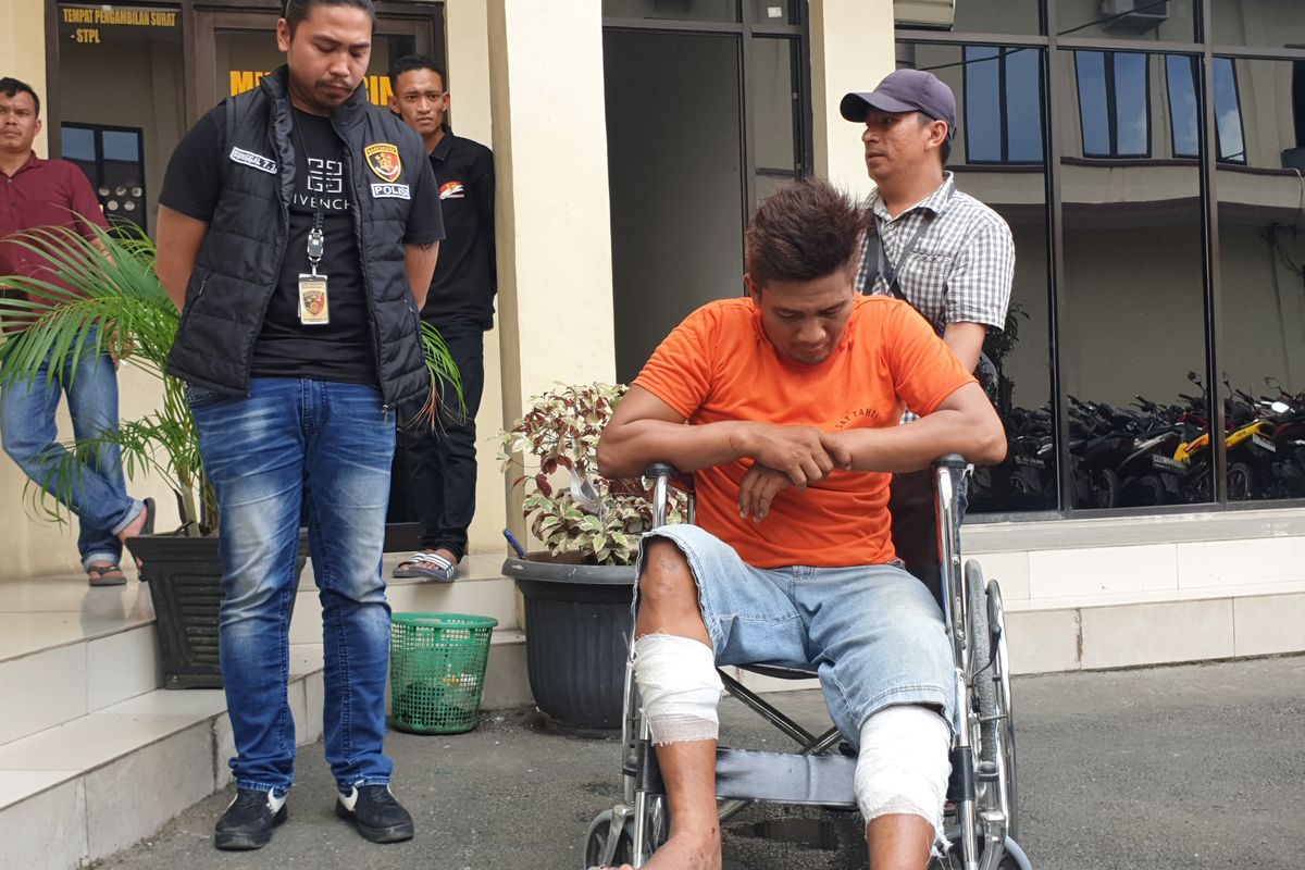 Doni Harianto dihadirkan di Polsek Sunggal pada Senin (21/1/2025) karena menjambret seorang ibu rumah tangga, Sukarni (40), di Jalan Amal, Kota Medan.