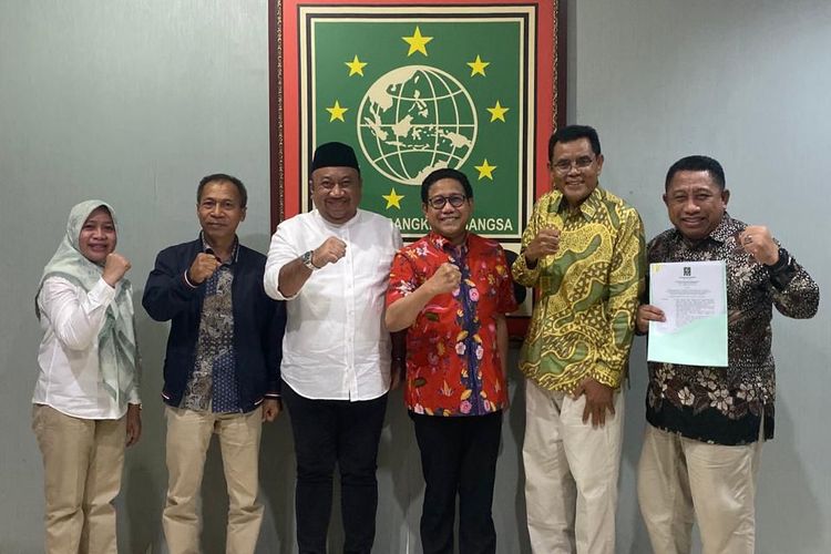 PKB secara resmi memberikan rekomendasi kepada Syarafuddin Jarot maju dalam Pilkada Sumbawa 2024.