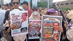Safari Politik Jokowi ke Lampung Diwarnai Aksi Demo