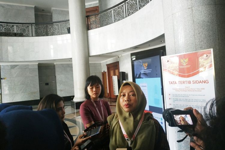 Direktur Eksekutif Perludem, Titi Anggraini, di Gedung MK, Jakarta Pusat, Senin (13/1/2020). 