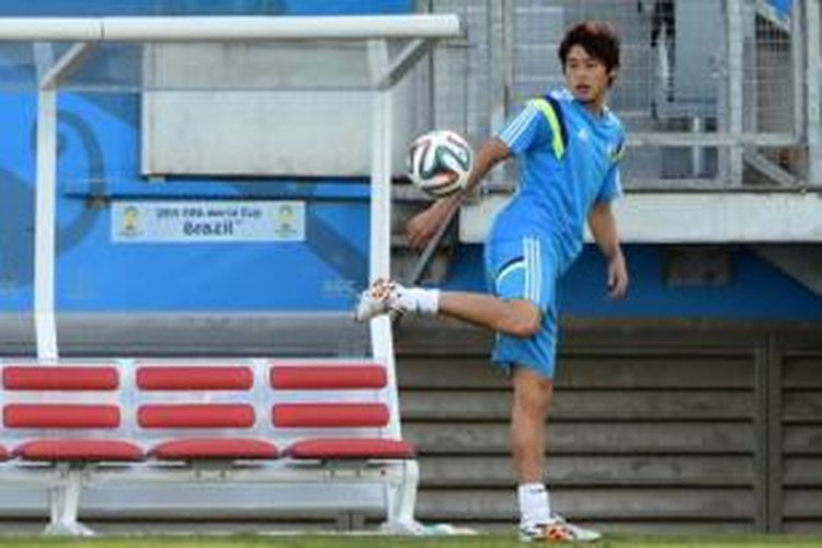 Bek FC Schalke asal Jepang, Atsuto Uchida.