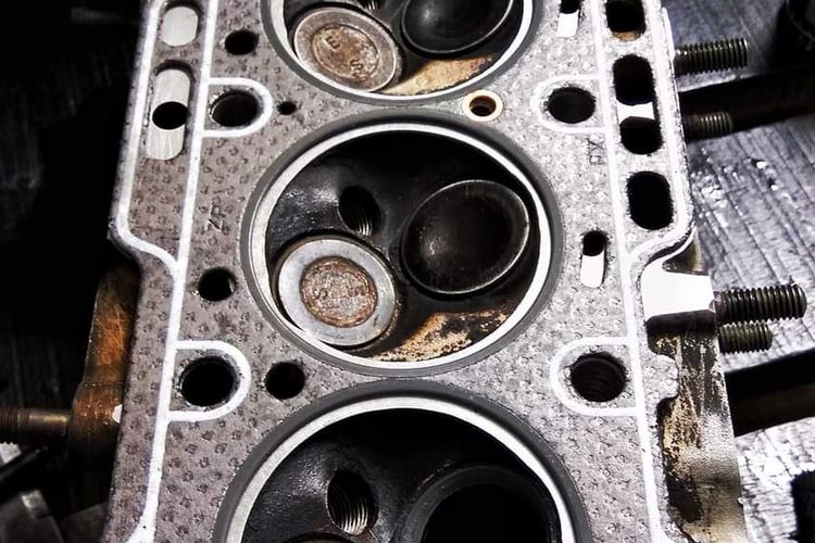 Perbaikan cylinder head Suzuki Katana overheat 