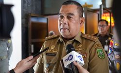Gubernur Riau Hadiri Peluncuran Sertifikat Tanah Elektronik dan Penyerahan 2,5 Juta Simbolis Sertifikat Tanah
