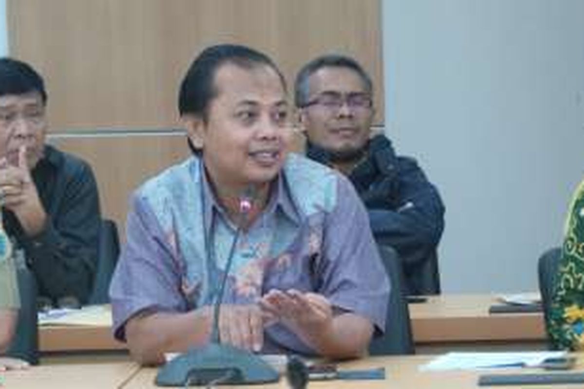 Ketua Komisi Pemilihan Umum (KPU) DKI Sumarno, saat rapat bersama Komisi A DPRD DKI Jakarta, Selasa (21/6/2016).
