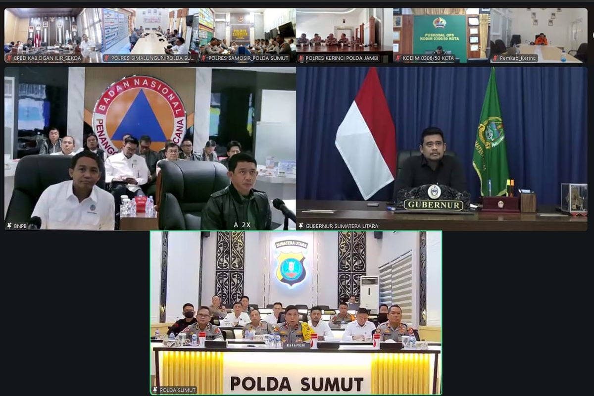 Gubernur Sumatera Utara (Sumut) Bobby Nasution mengikuti rapat monitoring situasi terkini penanganan kebakaran hutan dan lahan (Karhutla) di beberapa wilayah Indonesia tahun 2025, secara daring di Rumah Dinas Gubernur, Jalan Sudirman, Medan, Senin (28/7/2025). Rapat tersebut secara virtual dipimpin Kepala BNPB Suharyanto. 
