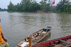 Menikmati Senja di Sungai Cisadane