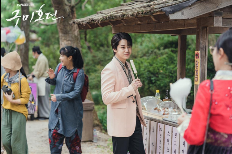 Kim Bum dalam salah satu adegan di drama Korea Tale of the Nine Tailed