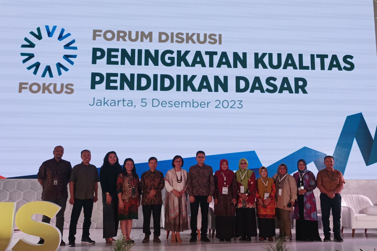 Kepala Sekolah dari beberapa daerah yang sudah menerapkan Implementasi Kurikulum Merdeka (IKM) dalam acara Forum Diskusi Peningkatan Kualitas Pendidikan Dasar di Gedung A Kemendikbud, Selasa (5/12/2023), yang digelar oleh Tanoto Foundation bersama The Smeru Research Institute. 