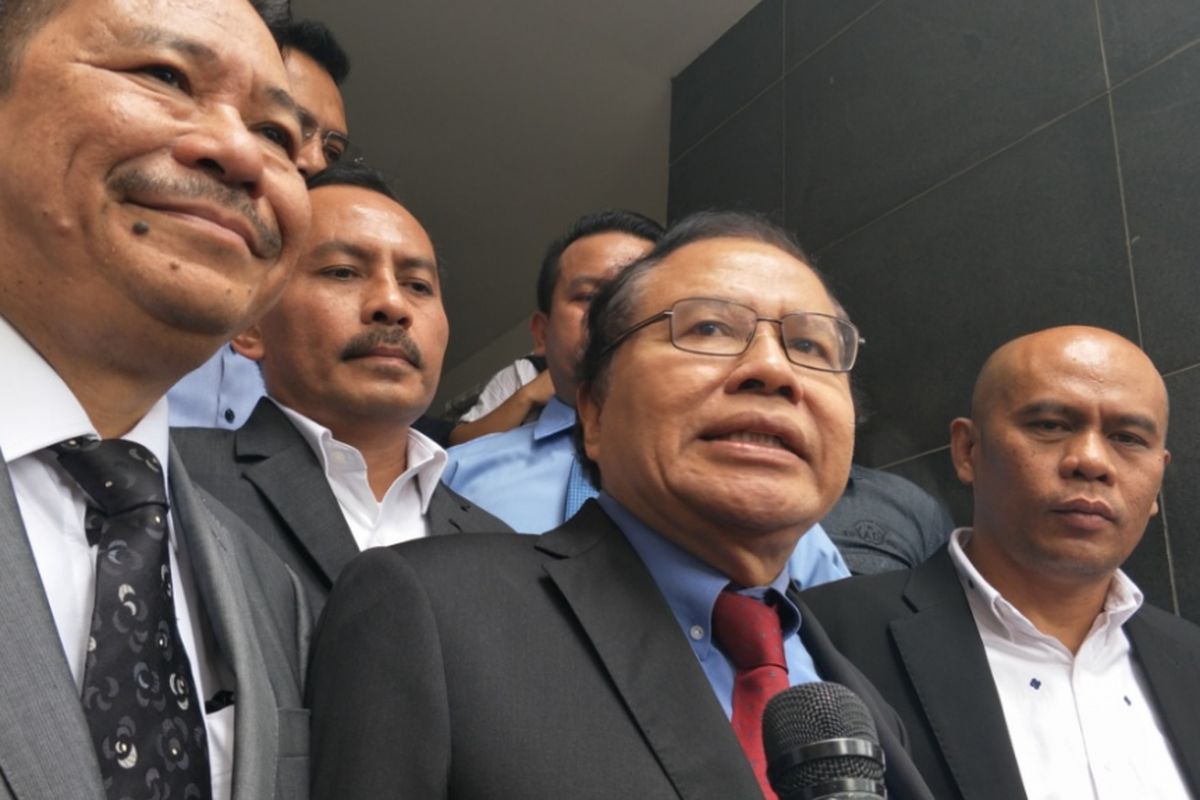 Rizal Ramli memenuhi panggilan penyidik Polda Metro Jaya, Rabu (24/10/2018). 