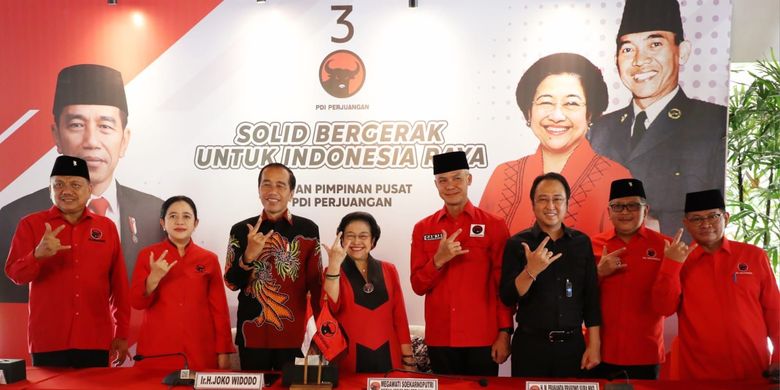 Ganjar Pranowo resmi diumumkan sebagai Capres PDI-P. Ketua Umum PDI-P Megawati Soekarnoputri mengumumkannya di Istana Batu Tulis, Jumat (21/4/2023).