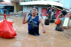 Banjir hingga 1,5 Meter Terjang 23 Desa di Karawang, Ribuan Rumah Terendam