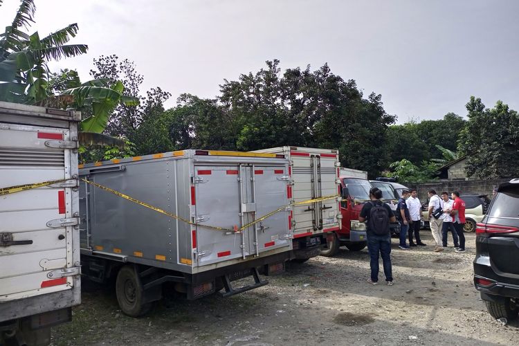 Polres Bogor, Jawa Barat, mengungkap kasus penimbunan bahan bakar minyak jenis solar bersubsidi di kawasan Gunung Putri, Kabupaten Bogor, pada Kamis (27/1/2022)