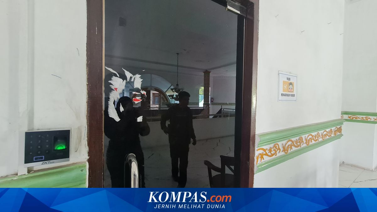 Geledah Kantor PUTR Langkat 4 Jam Lebih, KPK Ambil Data dari Komputer di Ruang Sekretaris