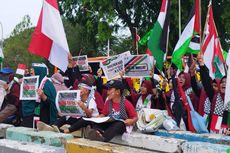 Massa Gelar Aksi Bela Palestina di Depan Kedubes AS, Arus Lalu Lintas Lancar